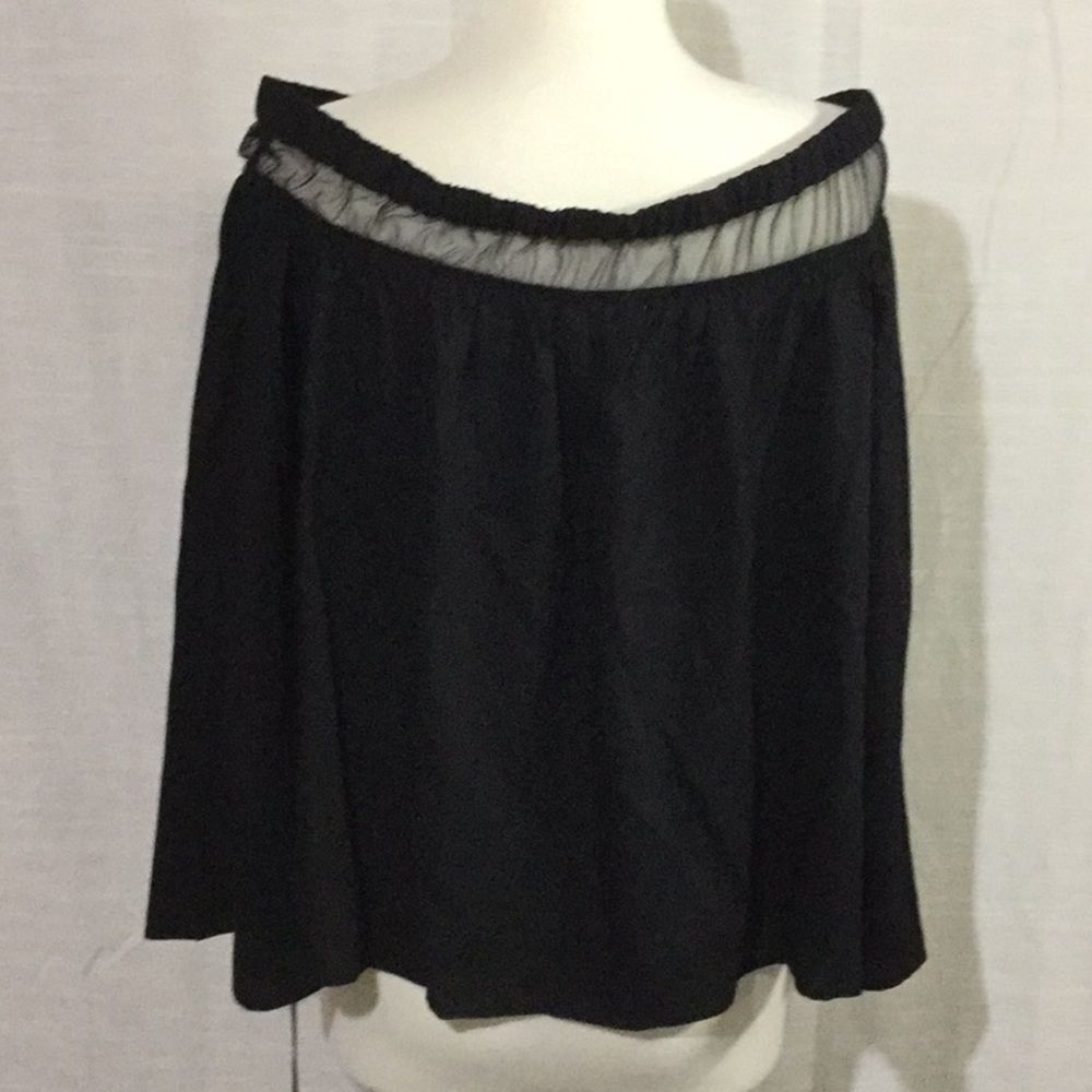 Rock & Republic Thorn & Petal Off Shoulder Top - Picture 1 of 6